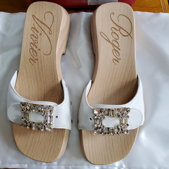Roger Vivier Embellished Leather Slide Glogs! NWT! - Picture 2 of 8